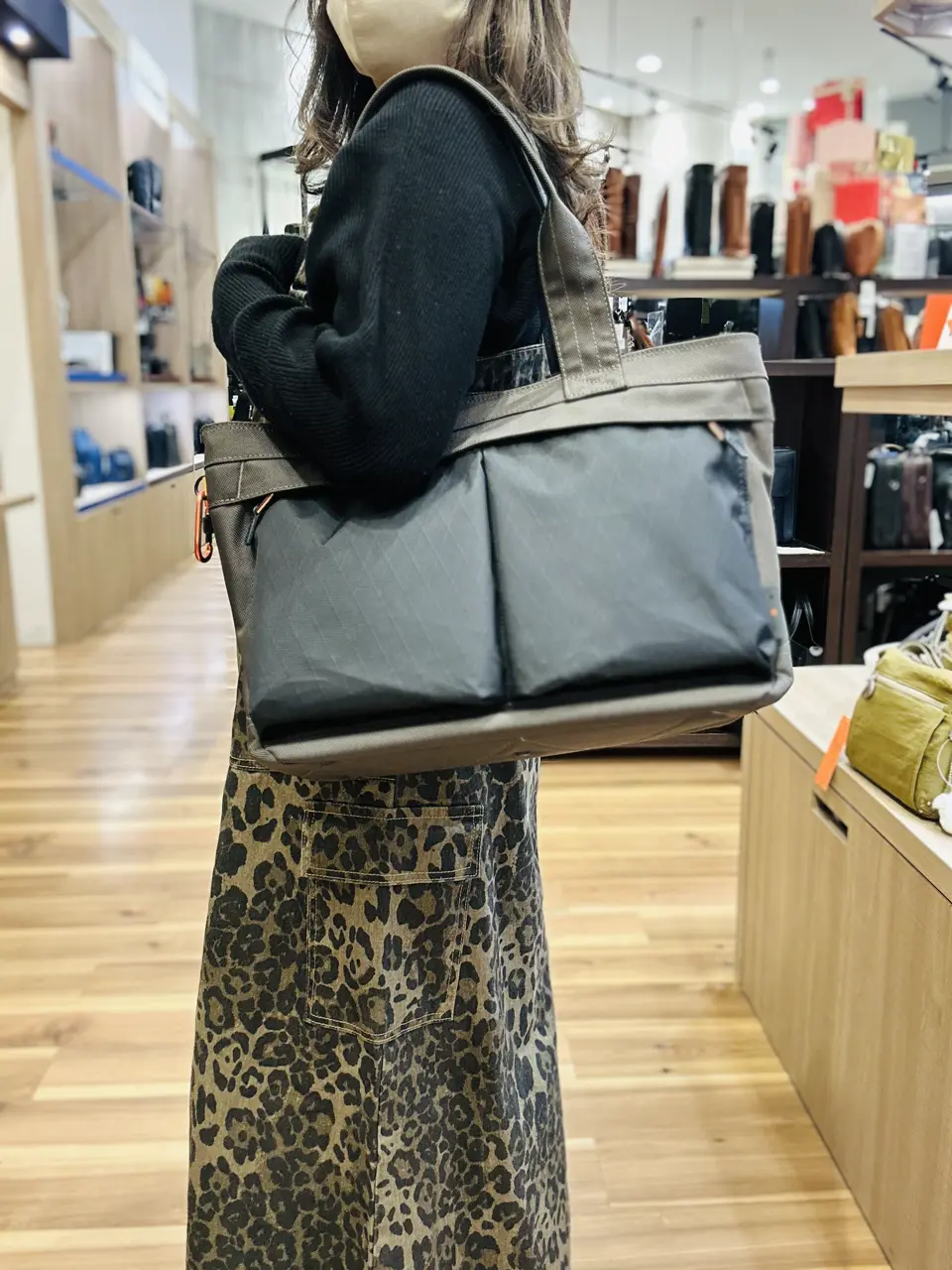 小物 vivi 12/17/2025の921の投稿