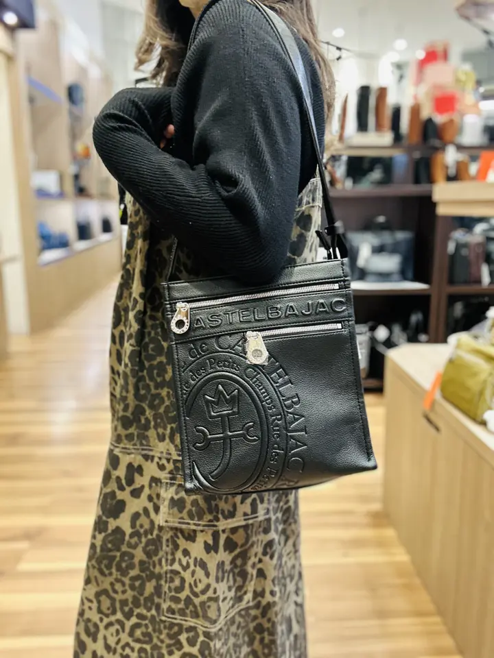 カステルバジャック ショルダーバッグ 縦型 斜め掛け メンズ 045114