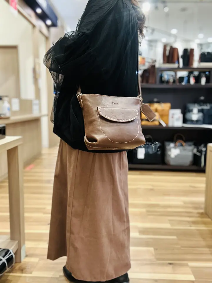 ダコタ ショルダーバッグ シャーロット 1033663 Dakota 牛革 本革