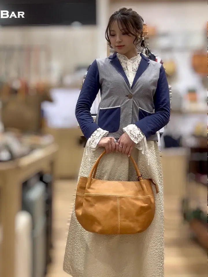 未使用✨ タグ付きズッケロフィラート 軽量 本革 トートバッグ ブラック 上品 ズッケロ フィラート トートバッグ レディース 本革 48974 婦人 大人
