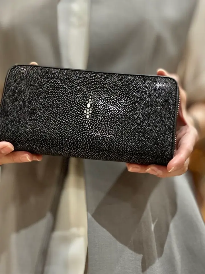 新品未使用　美品　スマートピープル　長財布　ラウンドファスナー　黒×ピンク スマートピープル 長財布 ラウンドファスナー メンズ SPPS-01