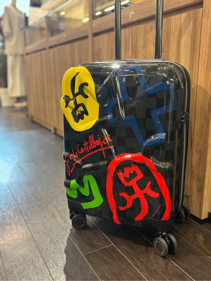 カステルバジャック 容量拡張可能！鍵付きスーツケース - 旅行や出張に！ カステルバジャック 容量拡張可能！鍵付きスーツケース - 旅行や