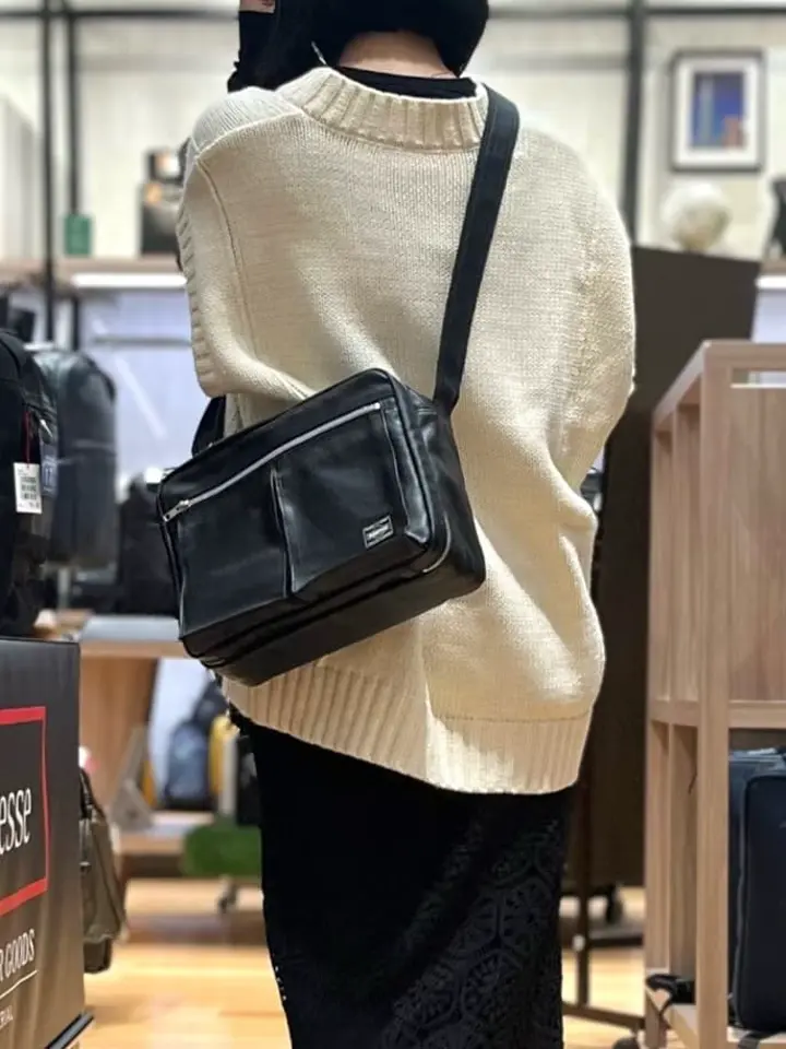 希少 ポーター フリースタイル ショルダーバッグ L ブラック 2層 多機能 希少 ポーター フリースタイル ショルダーバッグ L ブラック 2層 多機能