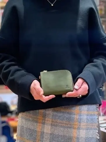 キソラ ショートウォレット L字ファスナー ミネルバボックス ユニ