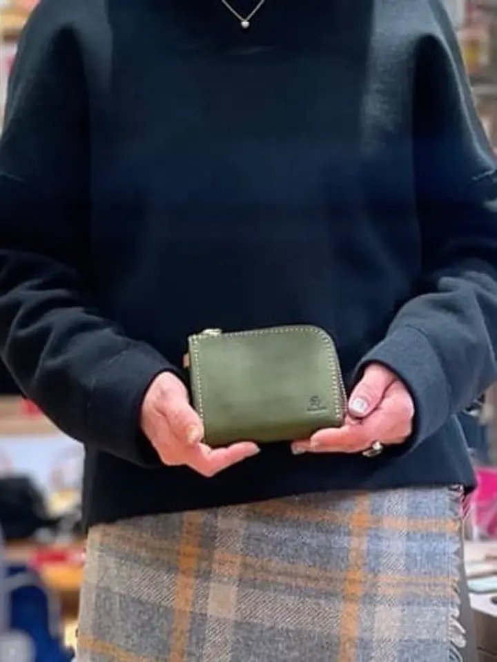 キソラ ショートウォレット L字ファスナー ミネルバボックス ユニ