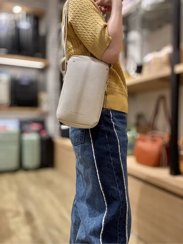 ケスクルデザイン スマホショルダー レディース MS-045 Quest ce