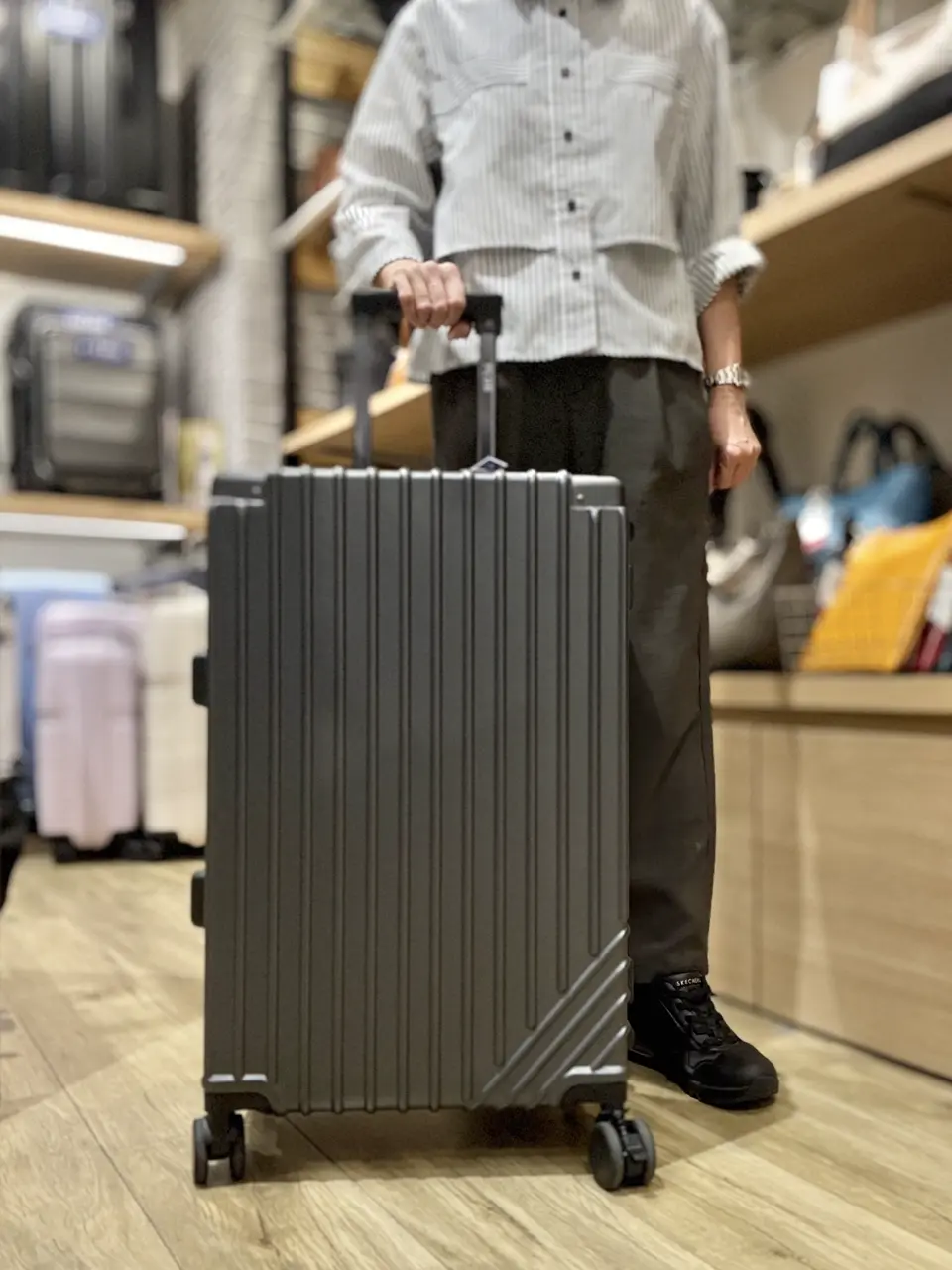 プラグ スーツケース 55L 60cm 4.6kg PLGT-106 PLUG | キャリーケース