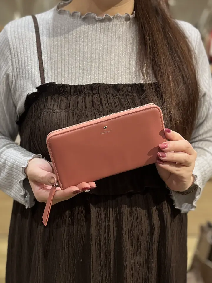 ジルスチュアート 長財布 本革 ラウンドファスナー レディース