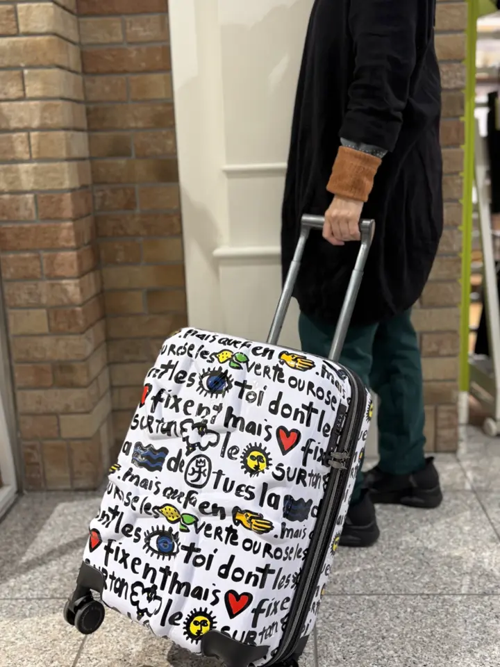 カステルバジャック 機内対応 キャリー スーツケース 35L Amazon | [カステルバジャック] スーツケース 機内持込可 キューブ