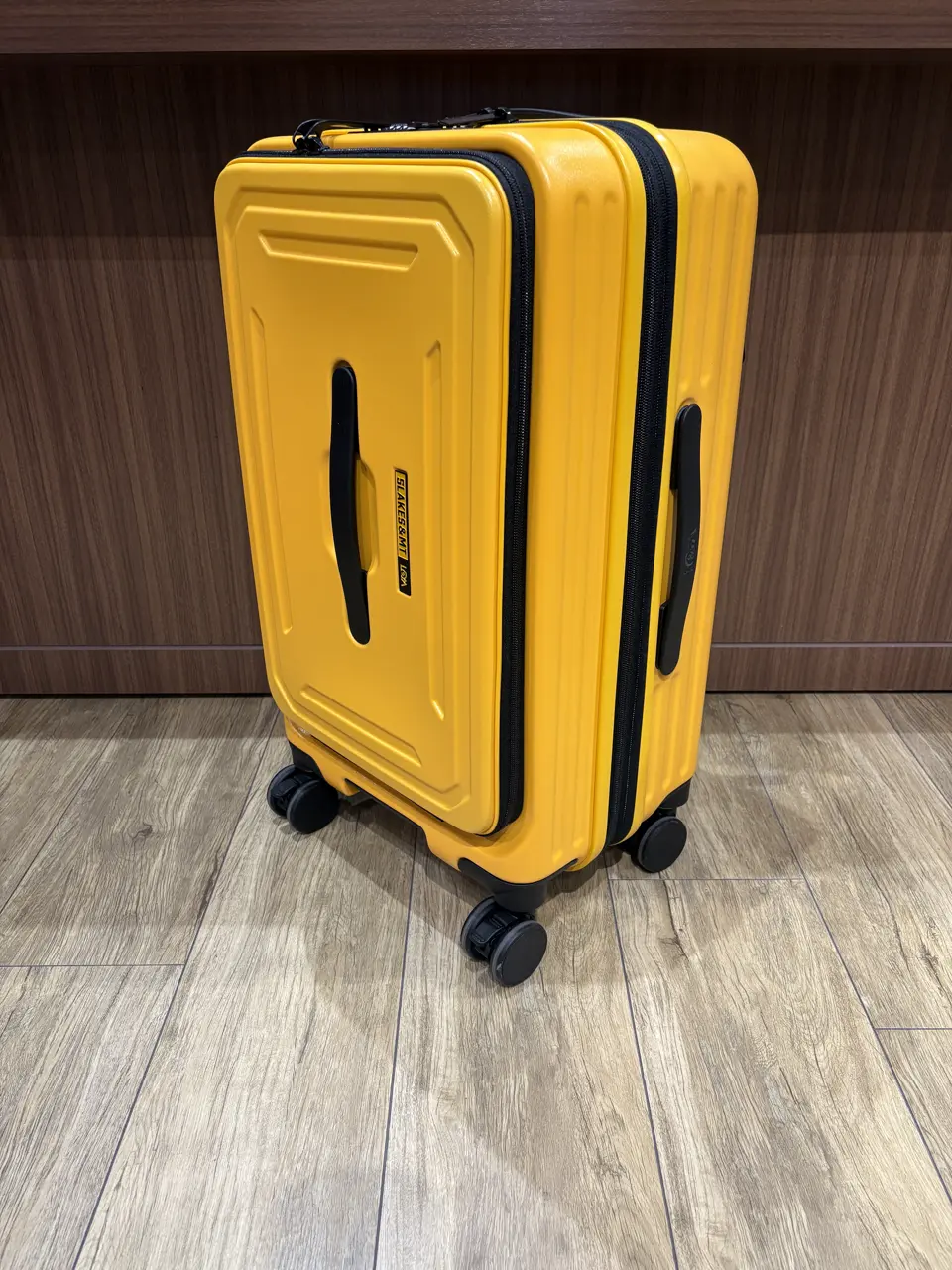 COMBAT  金メッキ ケース付き 11/24/2025のkumiの投稿