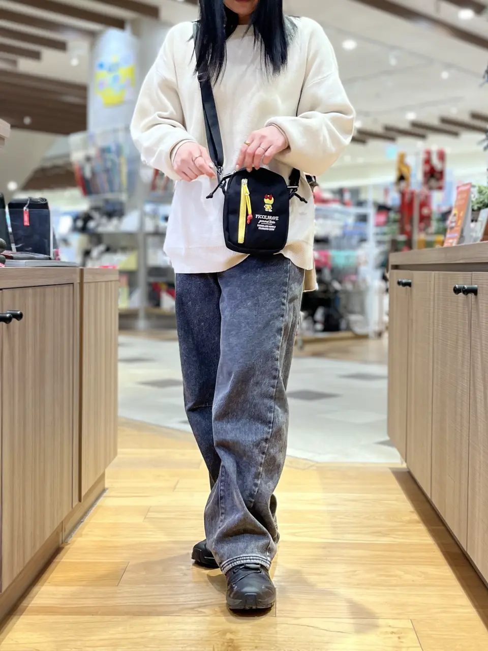 フィセブレイブ ドラえもん ミニショルダーバッグ メンズ レディース F