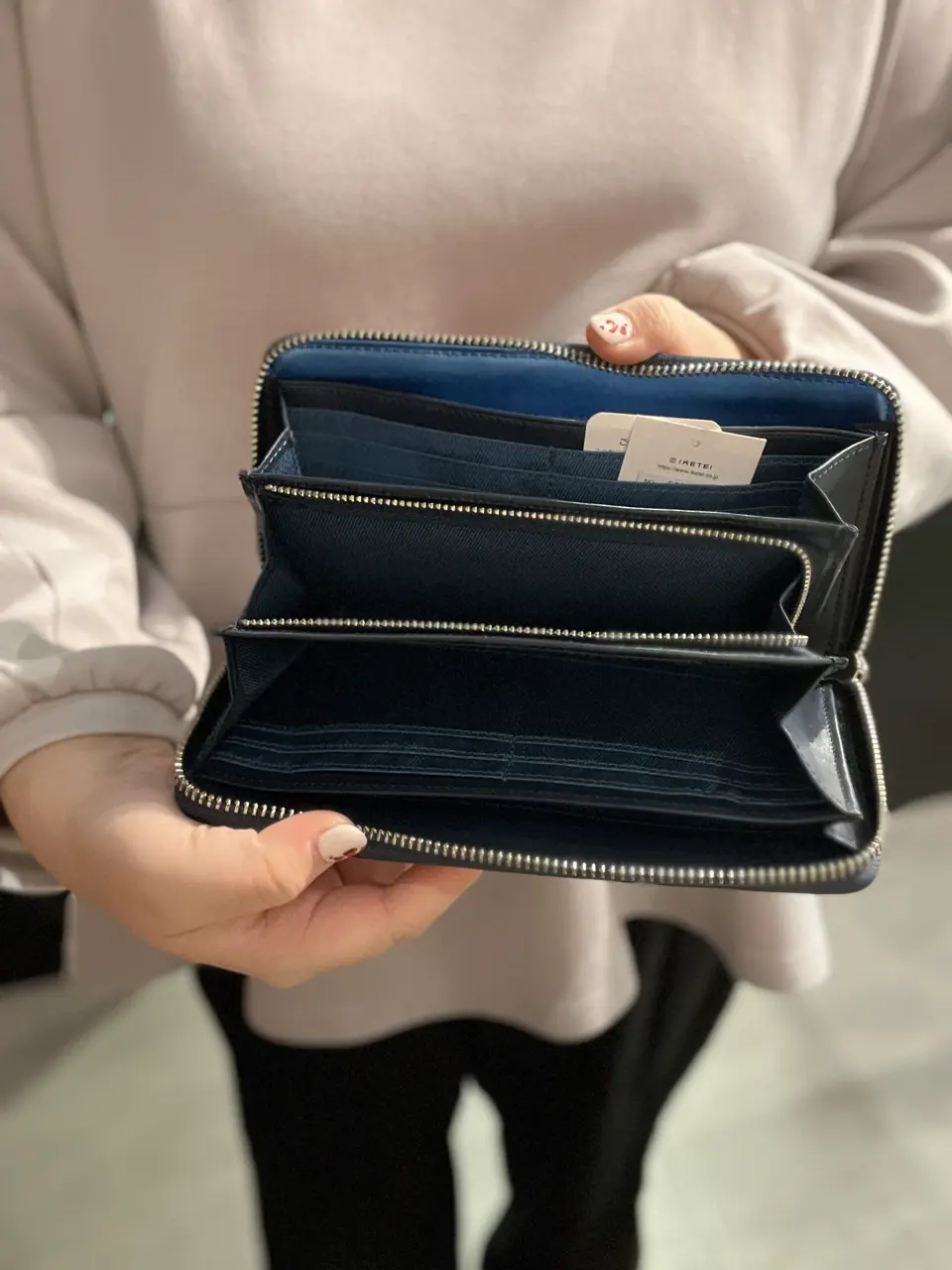 まいやん°＊様　anuansネイビー 2/5/2026のマイマイの投稿