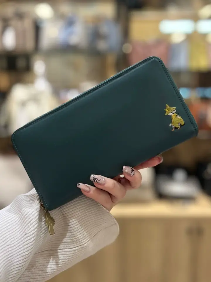 キソラ ムーミン 長財布 ラウンドファスナー 刺繍シリーズ レディース