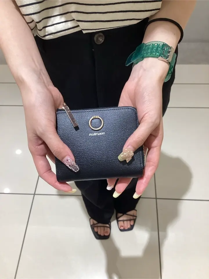 ジルスチュアート 本革 レザー 二つ折り財布 レディース