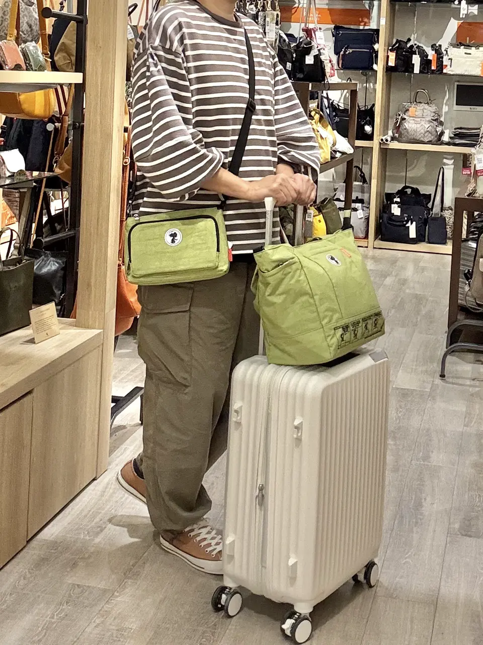 スヌーピー ズッケロフィラート お財布ショルダー ショルダーバッグ
