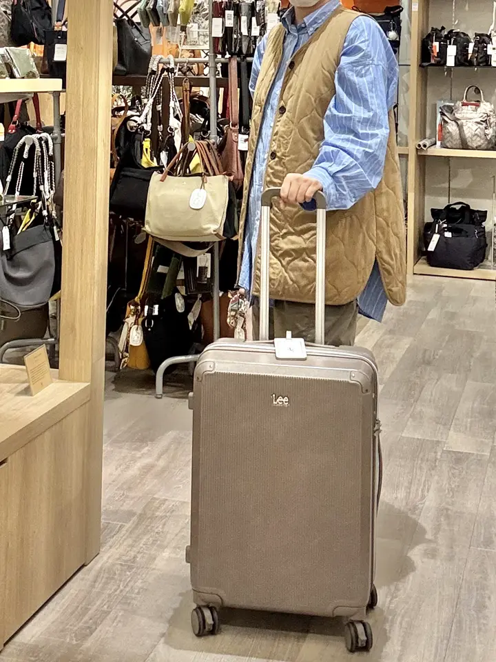 Lee スーツケース 60L 61cm 3.7kg 22インチ ハードキャリー 4輪 320