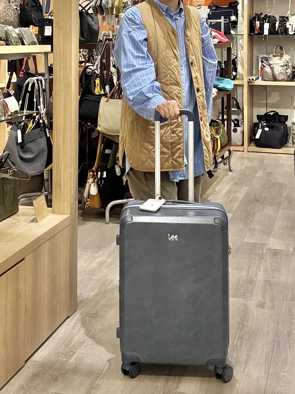 Lee スーツケース 60L 61cm 3.7kg 22インチ ハードキャリー 4輪 320