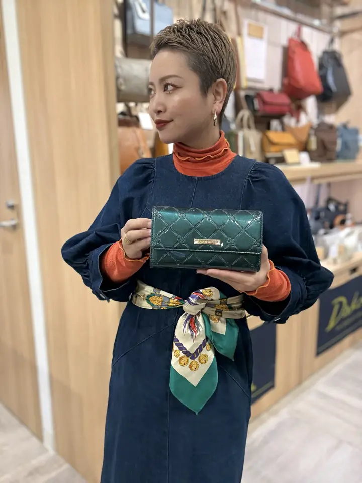 ピンキーアンドダイアン 長財布 かぶせ コモンエナメル PDLWFAT1