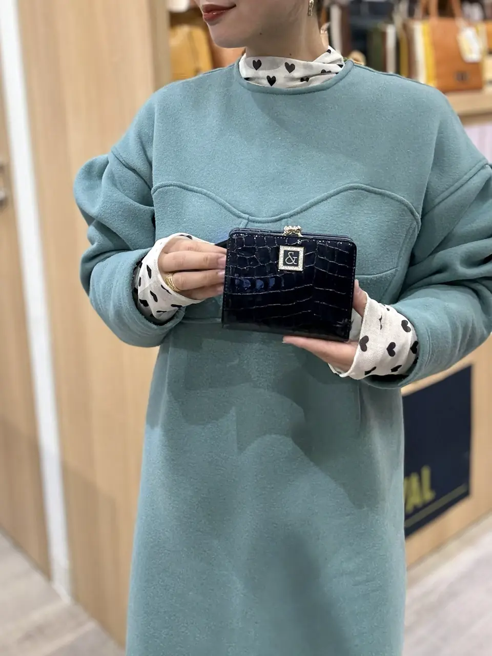 ピンキー＆ダイアン 二つ折り財布 がま口 イタリアンクロコ PDLWGBS1