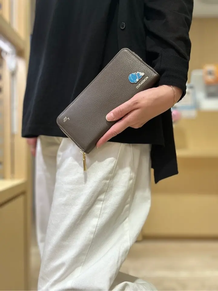 ドラえもん エフィー 長財布 ラウンドファスナー レディース CLB3-011