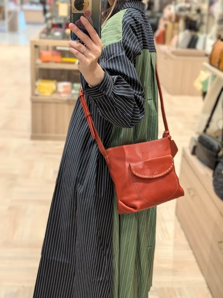 ダコタ ショルダーバッグ シャーロット 1033663 Dakota 牛革 本革