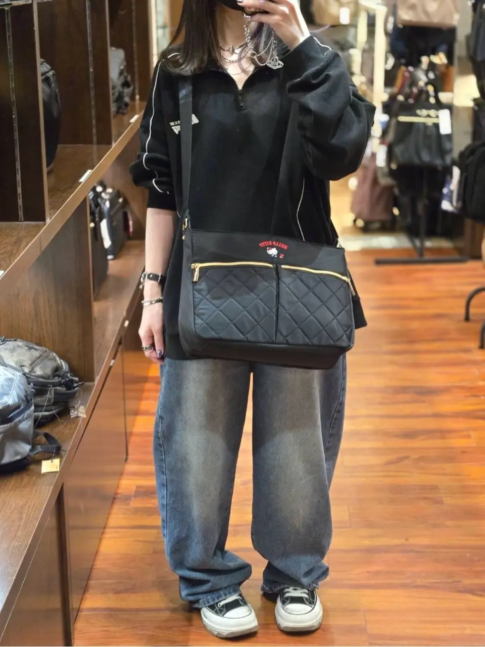 ケスクルデザイン ハローキティ ショルダーバッグ ハローキティ