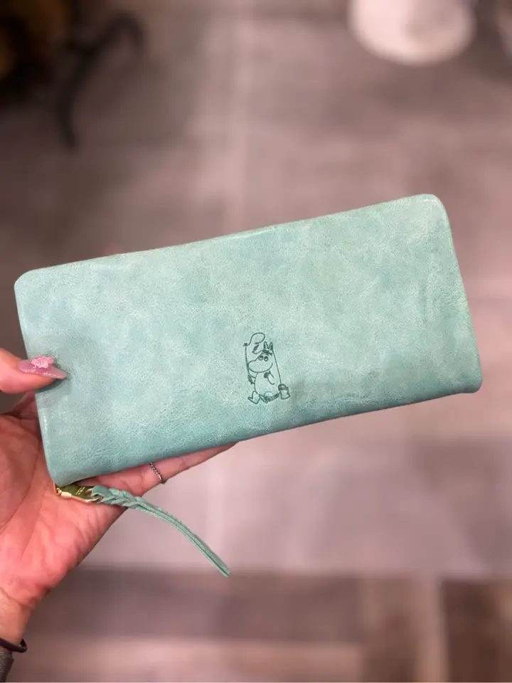 NAUGHTIAMコラボムーミン ライトブルーラウンドファスナー長財布 ノーティアム ムーミン 長財布 ラウンドファスナー メンズ
