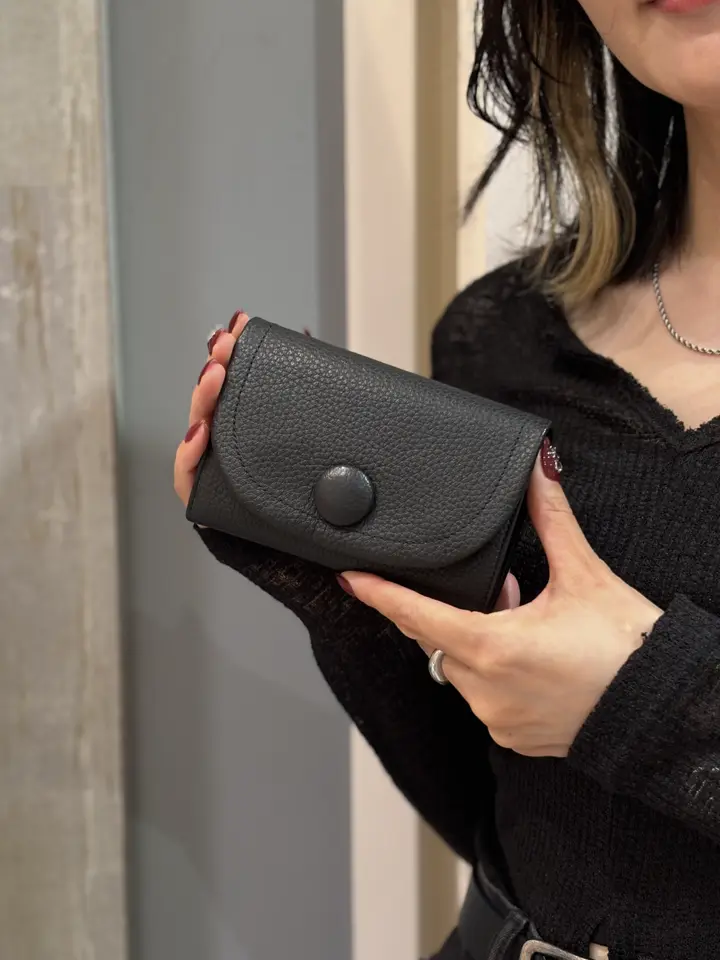 【１回使用のみ】ジルスチュアート「ルナティ」 シボ革レザー 折り財布 ブラック♪ JILL STUART 【正規販売店】JILL ルナティ 折り財布 ［ジル