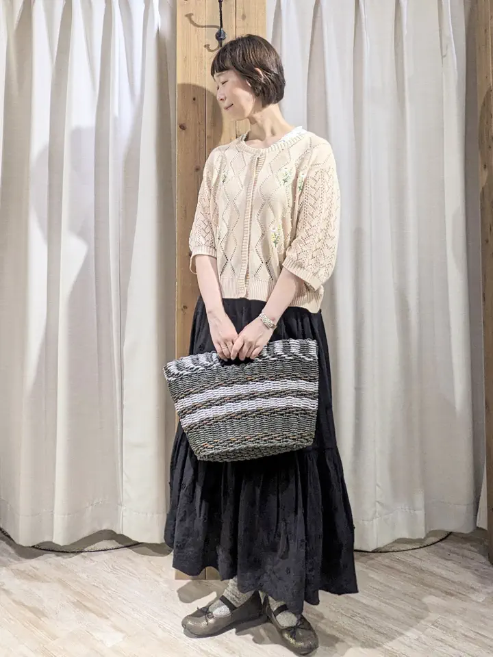 セール】 ビーズ花刺繍カーディガン（ベージュ/ミント/キナリ/トップス