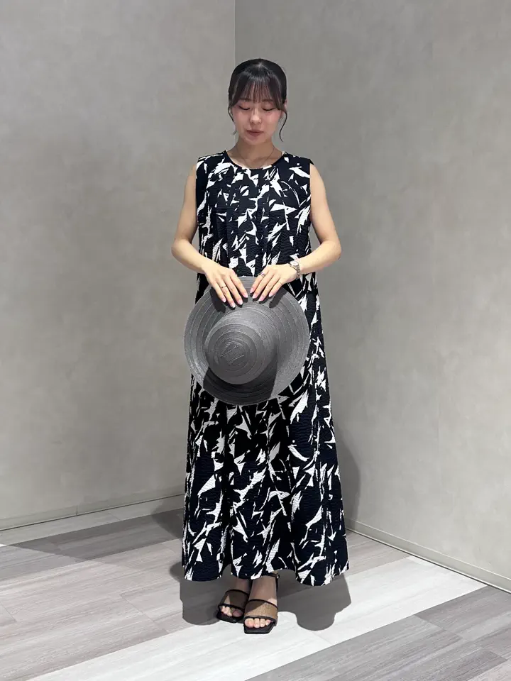 セール】 コットンリップルアートプリントワンピース（ブラック