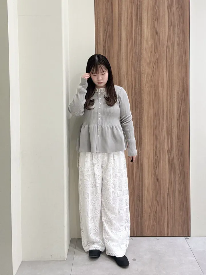Chesty - チェスティ♡ちばゆかコラボペプラムカーディガン　今季新品タグ付き セール】 前後2WAYペプラムカーディガン（オフホワイト/グレー