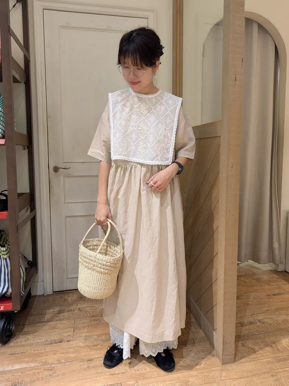 セール】 【WEB限定 Sサイズ】メッシュ花刺繍ベスト付きワンピース