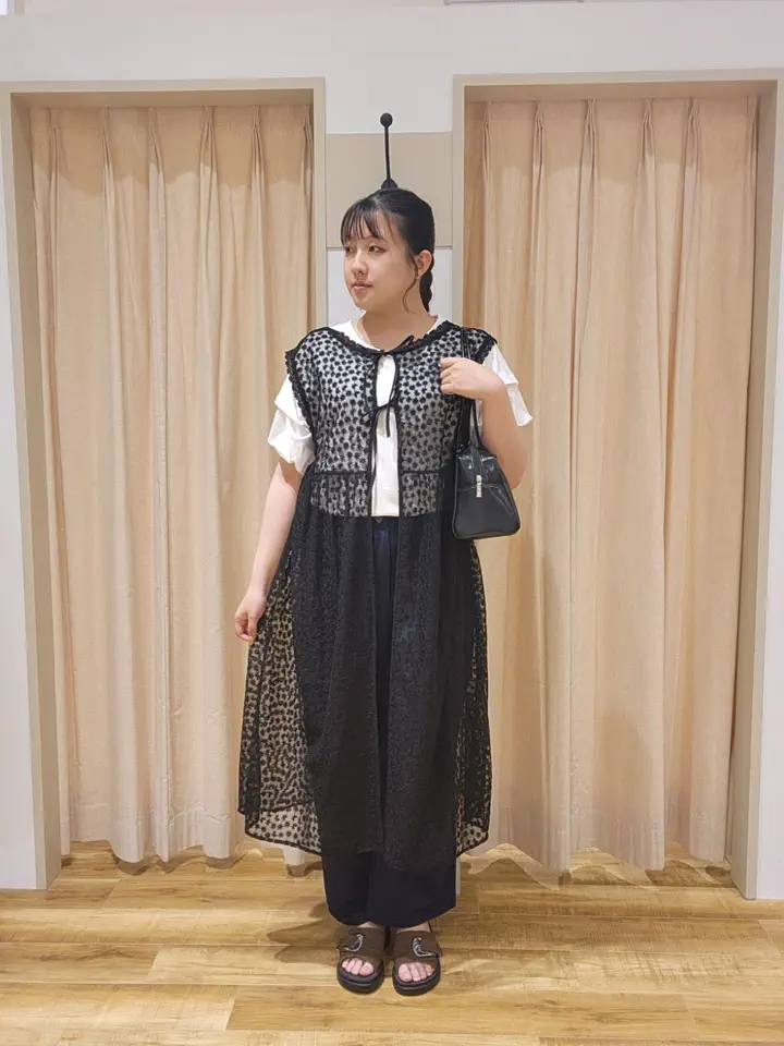 チュール刺繍前後2WAYノースリワンピース（オフホワイト/ブラック