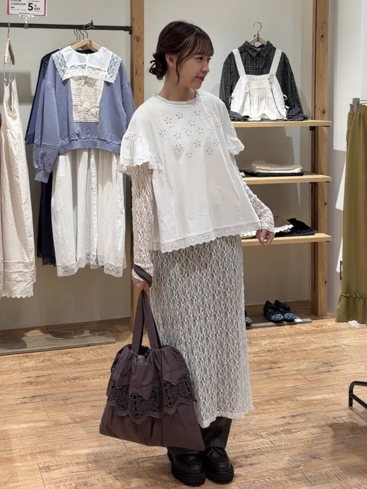 セール】 カットワーク刺繍レースカットソー（オフホワイト/ブラック