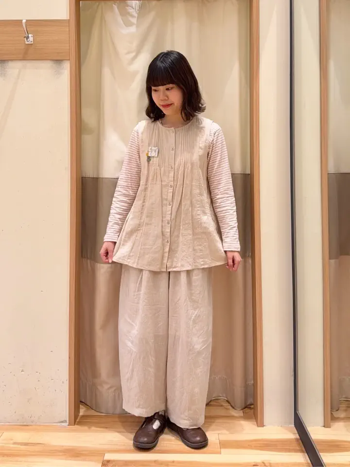 セール】 【Cross×Linen】ピンタックベスト（チャコールグレー/ピンク