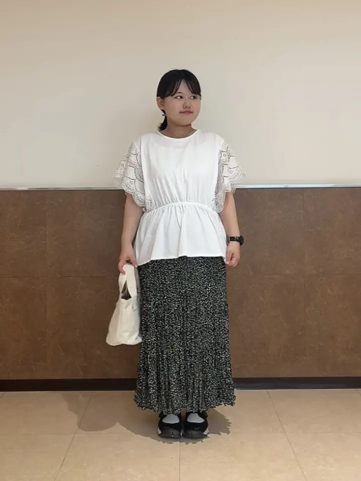 セール】 カットワーク刺繍ドッキングTシャツ（オフホワイト/ブラック