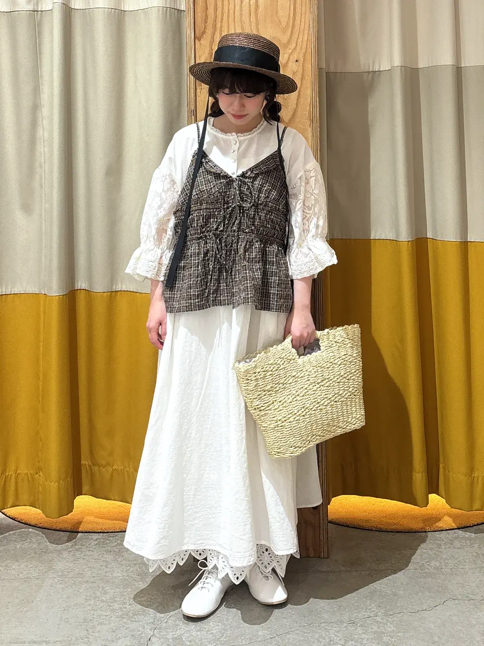 接触冷感】裾スカラップレースカットペチパンツ（オフホワイト