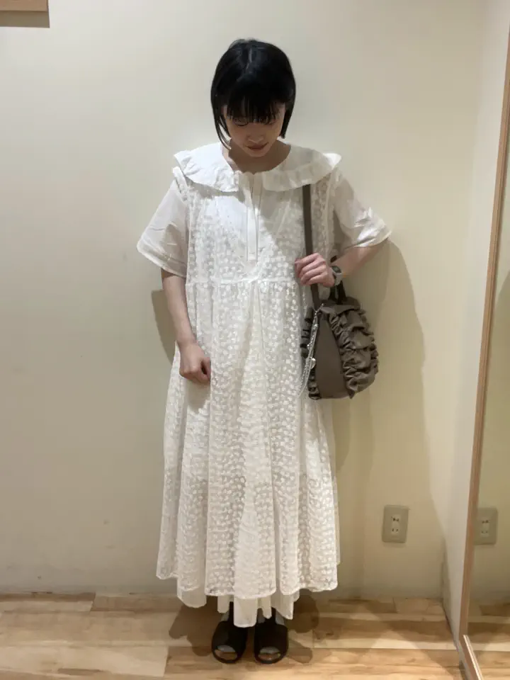 チュール刺繍前後2WAYノースリワンピース（オフホワイト/ブラック