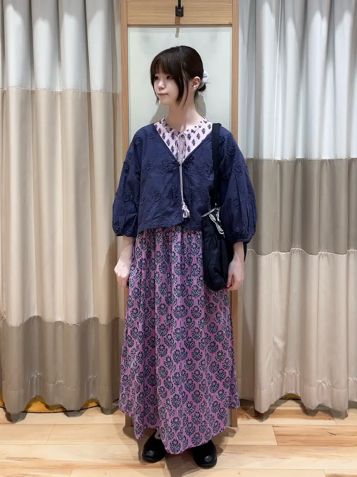 キキョウ柄スカラップ刺繍バッグ（ネイビー/キナリ/バッグ/バッグ