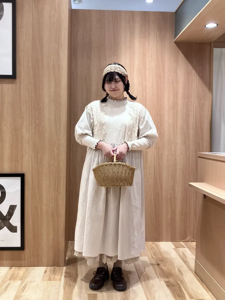 遠吠えわんこ　新品　SM2☆キナリ／胸元配色レースワンピース セール】 胸元レース貼りワンピース（オフホワイト/ブラック/キナリ