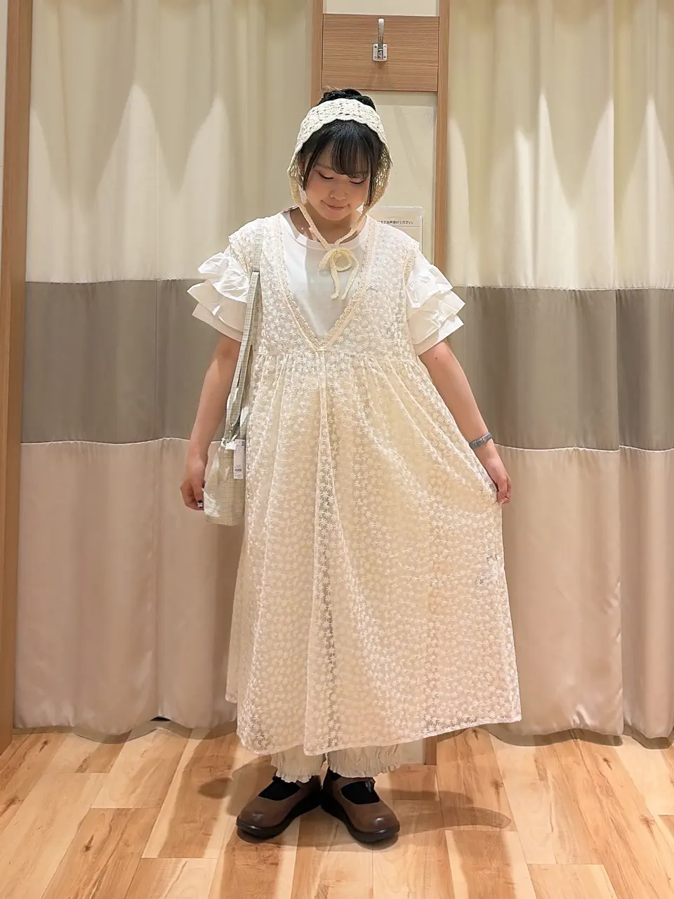 チュール刺繍前後2WAYノースリワンピース（オフホワイト/ブラック