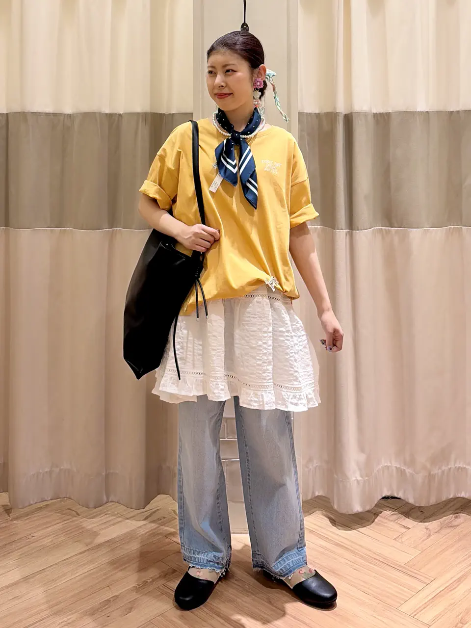セール】 【接触冷感】ロゴ刺繍バックプリントTシャツ（オフホワイト