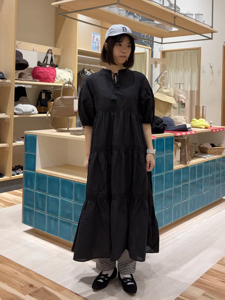 セール】 【消臭効果】BIGイニシャル刺繍キャップ（グレー/ブラック