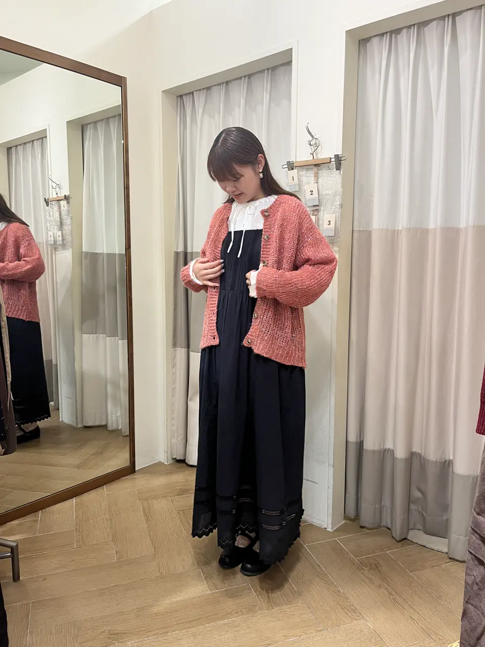 セール】 【抗菌防臭】スカラップレースペチワンピース（オフホワイト
