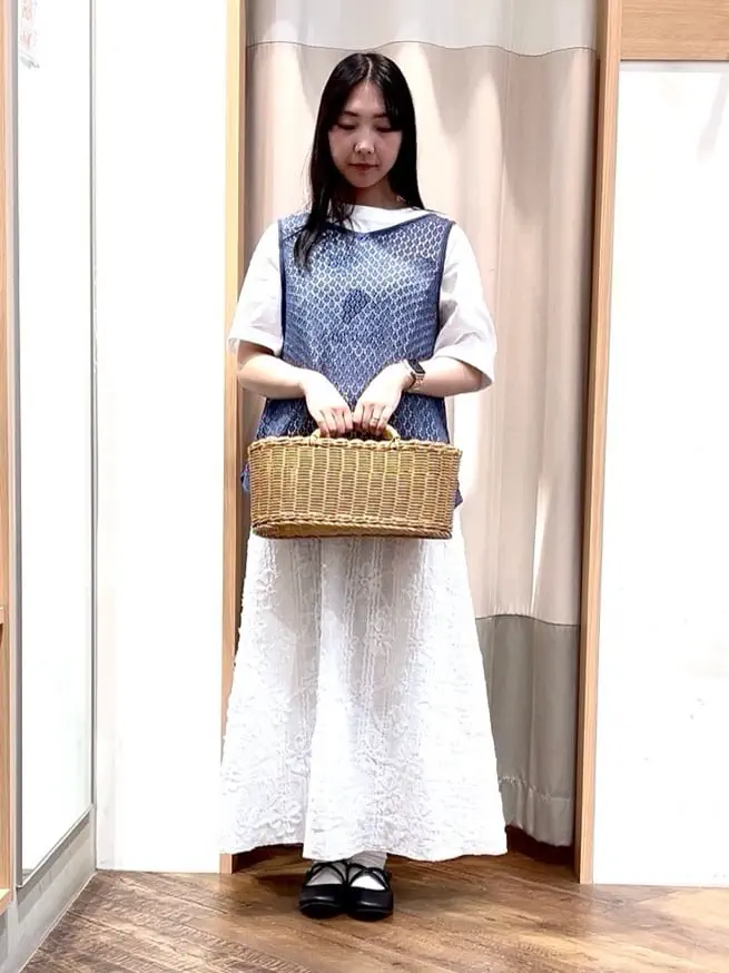セール】 花柄テープ刺繍フレアスカート（オフホワイト/ブラック
