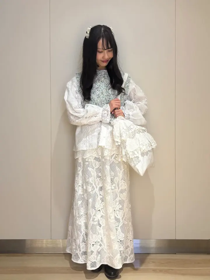 セール】 【WHITE COLLECTION】オーバーレース切替ブラウス（ホワイト