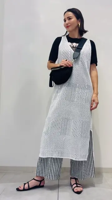 ブロック透かし柄ニットワンピース