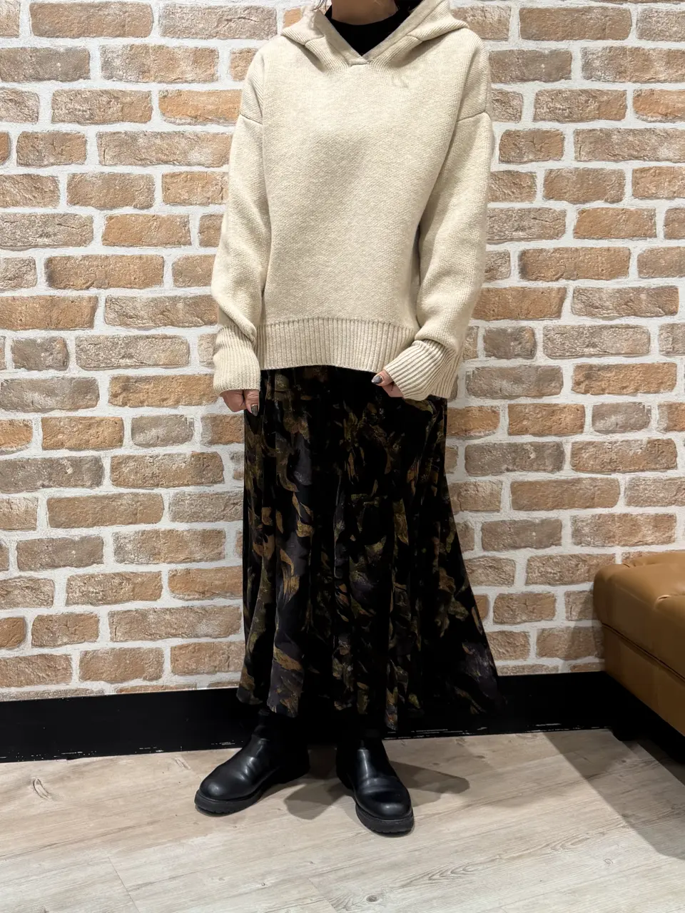 花柄フレアパンツ