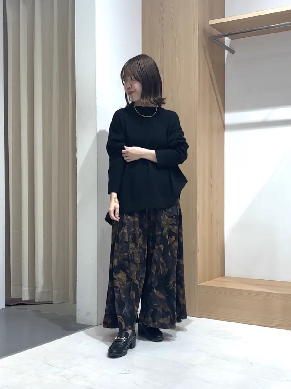 花柄フレアパンツ