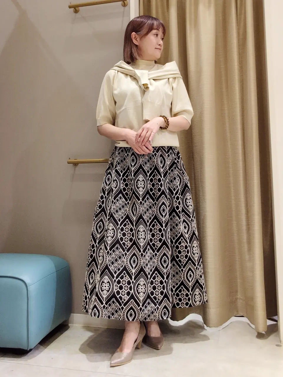 エンブロイダリーフレアスカート